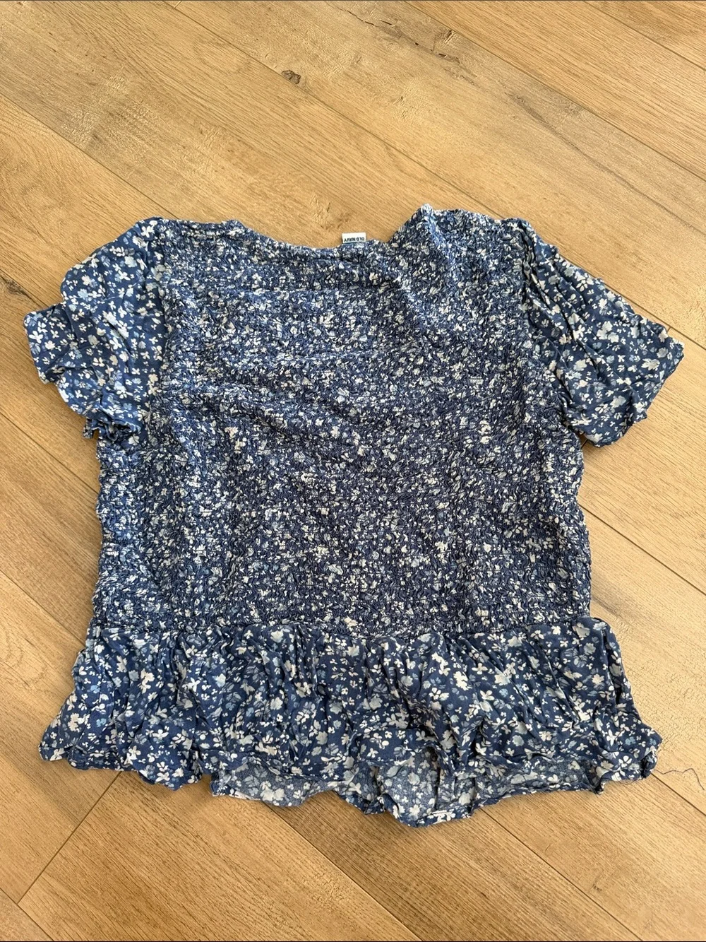 Old Navy Blue Floral Ruffled Short Sleeve Blouse